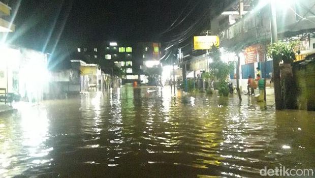 Banjir Melanda Kayen Pati Malam Ini, Tinggi Air 50 Cm