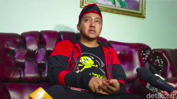 Teddy, suami mendiang Lina (bicara warisan sampai pemeriksaan polisi)