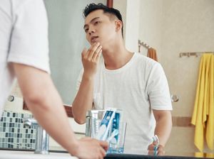 5 Paket Skincare Pria untuk Mengatasi Kulit Kusam dan Berjerawat