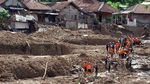 Korban Longsor di Sukajaya Belum Ditemukan