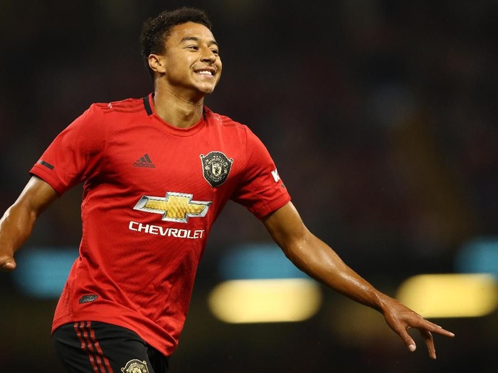 CARDIFF, WALES - AUGUST 03:  Jesse lingard of Manchester United celebrates scoring the equaling goal during the 2019 International Champions Cup match between Manchester United and AC Milan at Principality Stadium on August 03, 2019 in Cardiff, Wales. (Photo by Michael Steele/Getty Images)