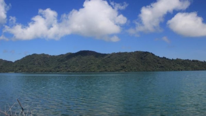 Danau Sano Nggoang