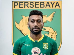 Meski Sudah Kepala Tiga, Patrich Wanggai Pantas Bela Persebaya