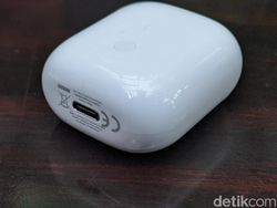 Wujud Earphone TWS Murah Realme Buds Air