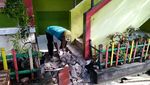 Ngeri! Atap 4 Ruang Kelas di SD Palebon 01 Semarang Roboh
