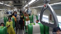 Jarak antara Stasiun Balapan hingga Bandara Adi Soemarmo terhitung sekitar 13,5 km. Jarak tersebut ditempuh selama 19 menit. (Bayu Ardi Isnanto/detikcom)