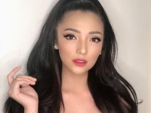 Lagi Jatuh Cinta, Manda Cello Bikin Lagu Tak Tergantikan