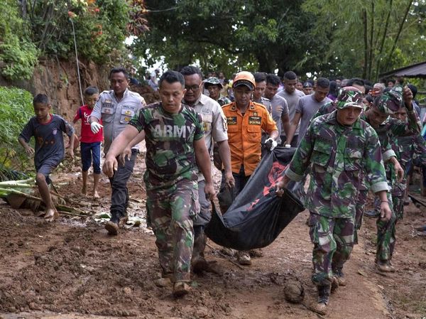 Tiga Orang Tewas Akibat Banjir dan Tanah Longsor di Sangihe