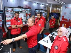 Natal dan Tahun Baru, Pelanggan Seluler Hobi Streaming dan Medsos