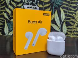 Wujud Earphone TWS Murah Realme Buds Air