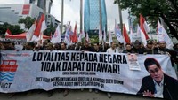 Proses privatisasi JICT tidak transparan dan merugikan negara. Hal ini telah dibuktikan auditor negara BPK lewat laporan hasil audit investigasi. Privatisasi JICT telah melanggar berbagai aturan dan merugikan negara setidaknya Rp 4,08 trilyun. Foto: dok. SP JICT
