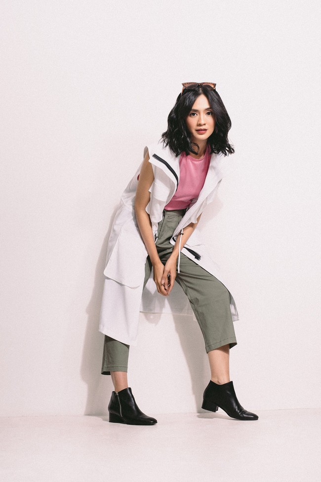 Kamu bisa mencoba kombinasi long vest putih, sleeveless top neon pink yang ditabrakan dengan bawahan hijau lumut. Cargo pants memberi sentuhan akhir yang boyish. (Model: Agla Artalidia; Fotografer: Zaky Akbar; Stylist: Gita Ramadian; Makeup artist: Inez Febiola; Makeup: Pixy Make It Glow)