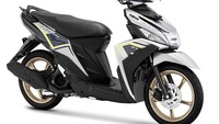 Sedangkan untuk MIO M3 AKS SSS tampil dengan 1 (satu) varian warna, yaitu matte silver. Motor dijual dengan harga Rp 16,215 juta OTR Jakarta untuk Yamaha Mio M3 Standard dan Rp 17,135 juta untuk Yamaha MIO M3 AKS SSS.