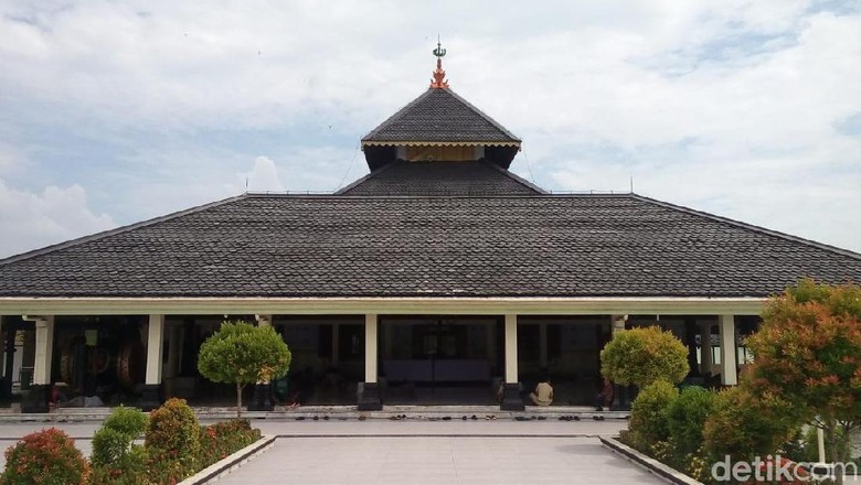 Sejarah Di Balik Pergantian Nama Masjid Agung Demak