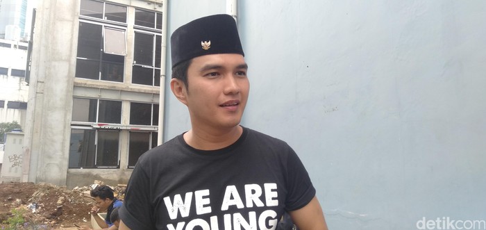 Aldi Taher Perjuangan Aldi Taher Dalam Melawan Kanker.
