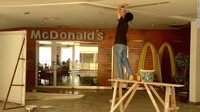 Mal ini juga sempat diperbaiki pada 2018 dan melakukan modernisasi agar pengunjung tertarik.  (CNN)