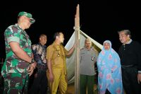 Wagub Sulsel Kunjungi Sidrap Cek Ribuan Rumah Rusak Akibat Puting Beliung