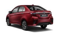 Secara desain, Perodua Bezza terbaru hadir dengan model kekinian. Bentuk fascia-nya cenderung elegan dan sudah dilengkapi lampu LED.  Foto: Perodua