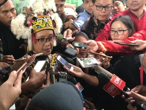 Iran Tembakkan Rudal ke Markas AS, Menlu Minta WNI di Irak Waspada