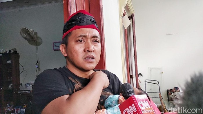 Teddy, suami Lina, saat ditemui di kediamannya di Jalan Neptunus.