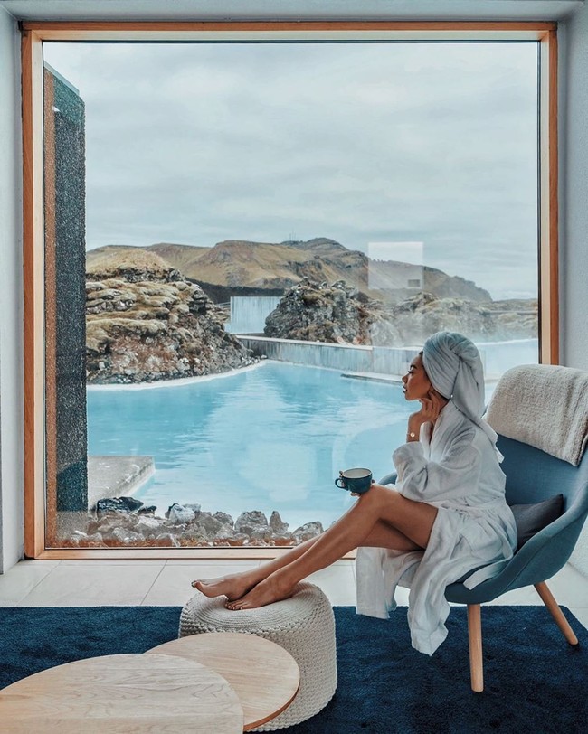 Aku mulai bekerja di retail sejak usia 15, ketika itu aku masih SMA. Sejak lulus SMA, aku bekerja sebagai admin, marketing, tugas-tugas PR yang terkait dengan jurusan, Foto: Instagram @taramilktea