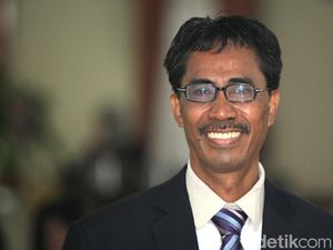 Hakim MK: Apa Menko PMK, Menko Ekonomi dan Presiden Boleh Bagi Bansos?