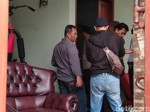 Polisi Datangi Rumah Teddy Terkait Laporan Rizky Febian