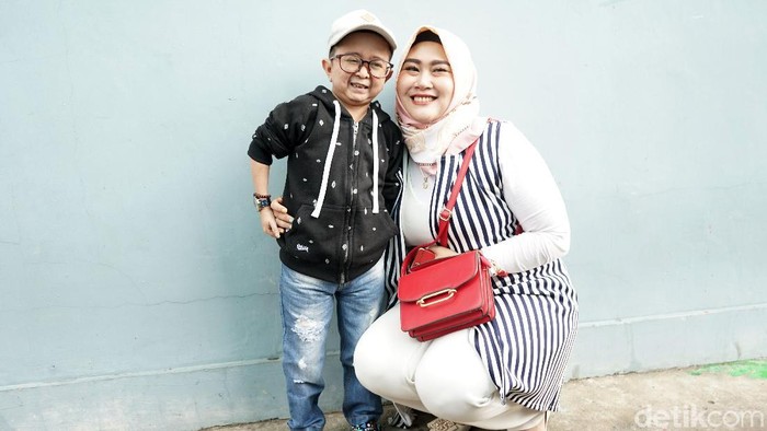 Daus Mini dan istrinya, Shelvie saat ditemui di studio Trans TV.