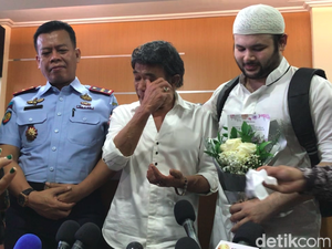 Rhoma Irama Menangis Ridho Rhoma Bebas