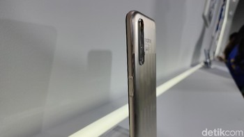 Fukasawa mengatakan ia terinspirasi dari benda-benda yang biasa ditemukan dalam kehidupan sehari-hari. Foto: Virgina Maulita Putri/detikINET