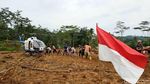 Sukajaya Terisolir, Bantuan Dikirim Pakai Helikopter
