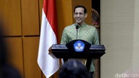 Menurut Nadiem, Netflix memiliki peran besar dalam mendistribusikan film dan kebudayaan Indonesia ke dunia internasional. Caranya adalah dengan mengadakan pelatihan-pelatihan perfilman bagi 15 scriptwriter terpilih. Pelatihan tersebut akan dilakukan di Los Angeles, Amerika Serikat.