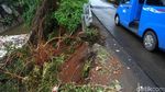Hati-Hati! Ada Longsor di Jl Raya Tanah Baru Depok