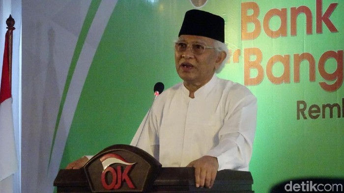 OJK, Gus Mus, Bank Wakaf Mikro di Rembang