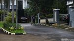 Suasana Rumah Dinas Komisioner KPU yang Diciduk KPK
