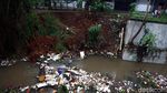 Hati-Hati! Ada Longsor di Jl Raya Tanah Baru Depok