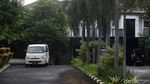 Suasana Rumah Dinas Komisioner KPU yang Diciduk KPK