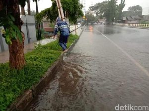 Pemkab Ciamis Bentuk Tim Khusus Pantau Genangan Air di Jalan Kota