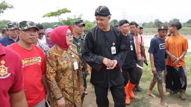 Bendungan Jebol Picu Banjir Grobogan, Ganjar: Perbaikan Tahun Depan
