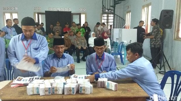 Pantau Pilkades di Temanggung, Kapolda Jateng: Ada 20-an TPS Rawan
