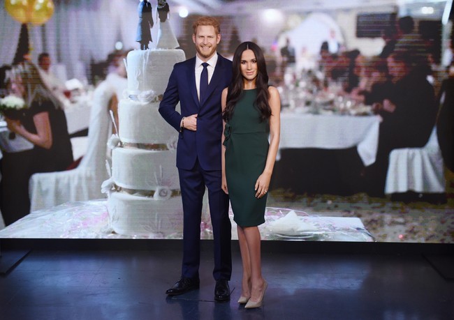 Madame Tussauds memperkenalkan patung lilin Pangeran Harry dan Meghan Markle menjelang hari pernikahan mereka pada 19 Mei 2018. (Foto: Stuart C. Wilson/Getty Images)