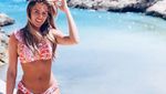 Gaya Liburan Pacar Baru Ryan Giggs, Si DJ Seksi