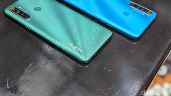 Hadir dalam dua pilihan warna, yakni Ocean Blue & Forest Green. Foto: Adi Fida Rahman/detikINET