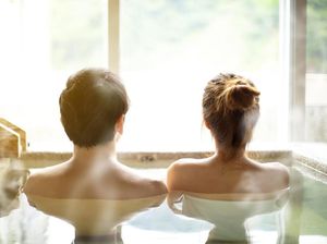 Cuma di Jerman, Perempuan Boleh Telanjang di Kolam Renang Umum