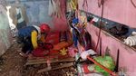 Kisah Penjual Roti yang Berkeliling Sambil Gendong Anak