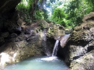 Foto: Air Terjun Cantik & Kolam Sejernih Kaca di Sulawesi
