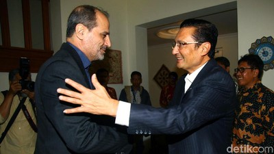 Wakil Ketua MPR Fadel Muhammad Temui Dubes Iran