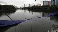 Hingga saat ini jembatan tersebut belum diperbaiki.