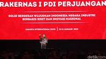 Momen Megawati Diapit Jokowi dan Maruf Buka Rakernas PDIP
