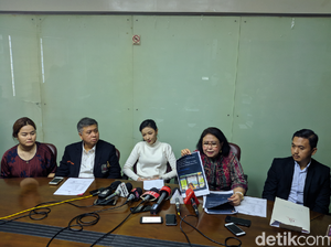 Dituding Jadi Gundik, Siwi Pramugari Garuda Polisikan Akun @digeeembok